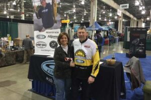 mark and mari romanack ultimate fishing show 2016