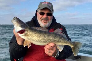 mike avery walleye